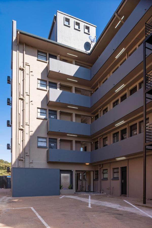N1 Hotel Rotten Row Harare Bagian luar foto